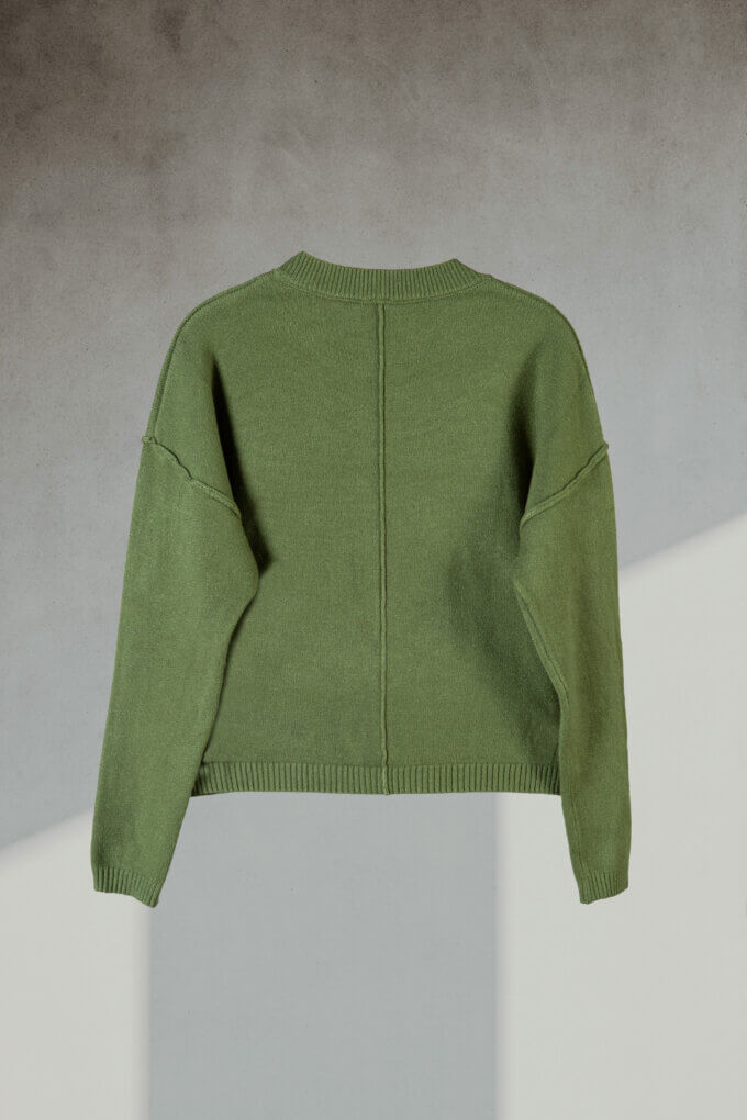 SWEATERS scaled