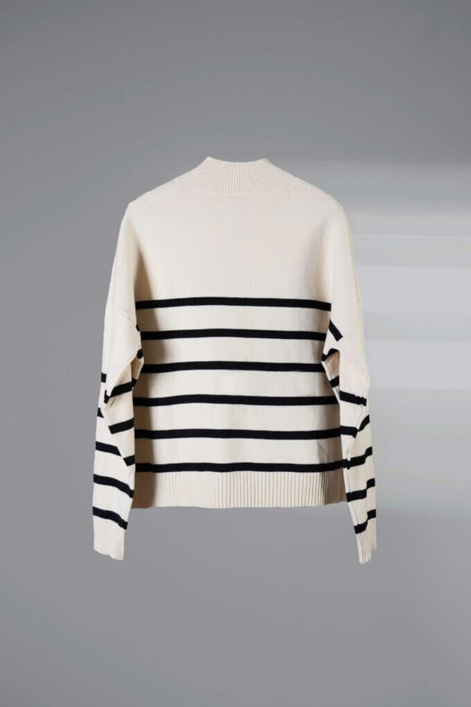 SWEATERS scaled